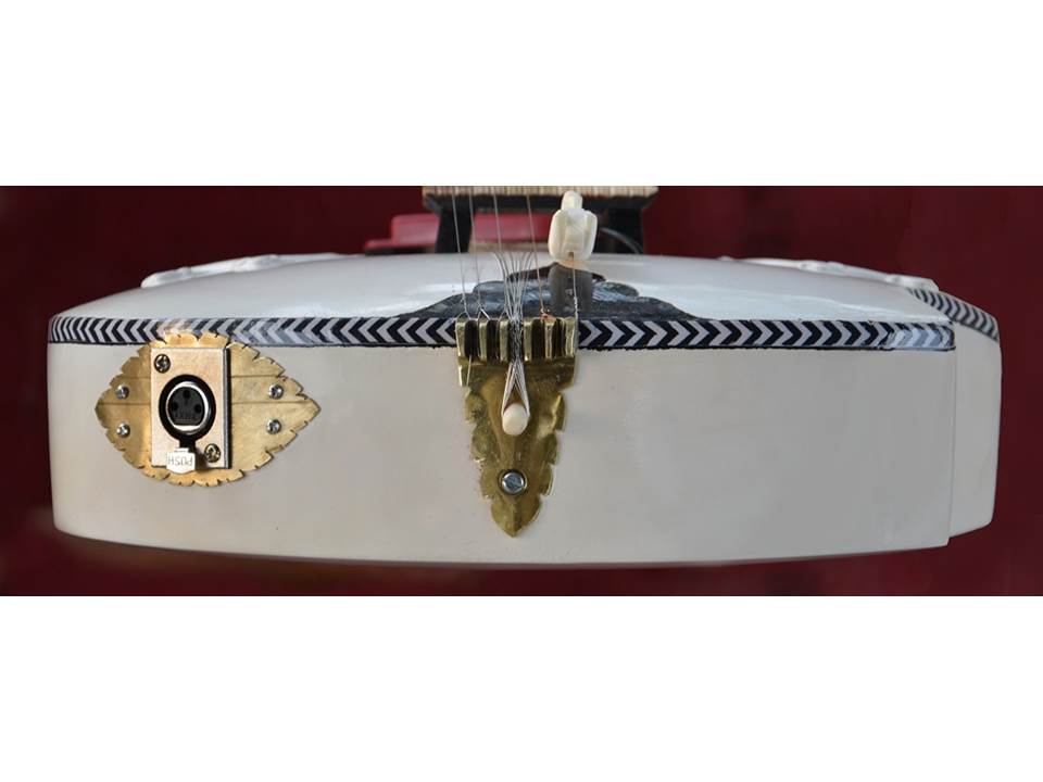 STUDIO SITAR WHITE BEAUTY GSM021